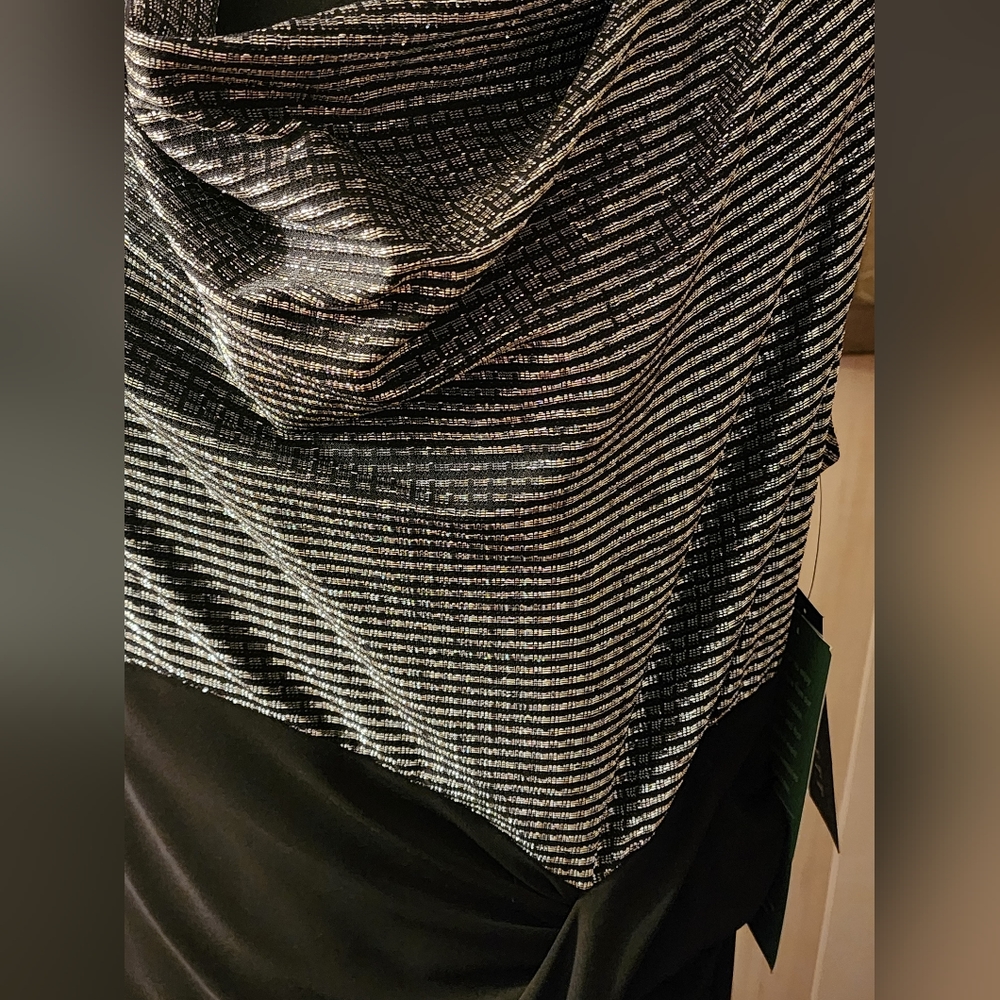 Dress - Picture 4 of 8